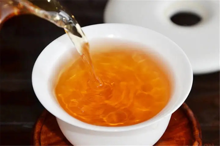 普洱生茶的十種湯色，教你一眼識(shí)別?