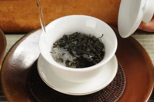 普洱茶怎么泡？原來(lái)熟茶和生茶泡法不一樣，浪費(fèi)了多少茶葉