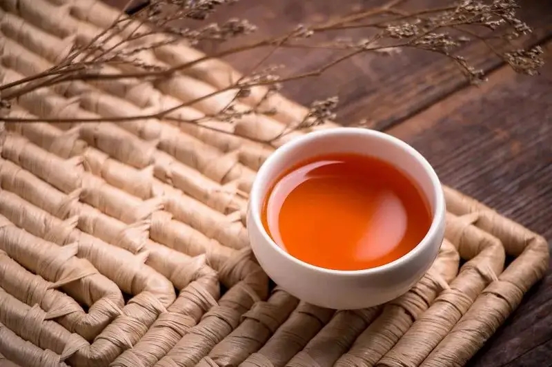 喝普洱茶時的“舌底鳴泉”是什么體驗？