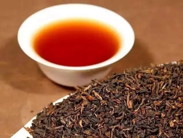 如何選購(gòu)、辨識(shí)普洱茶優(yōu)劣？