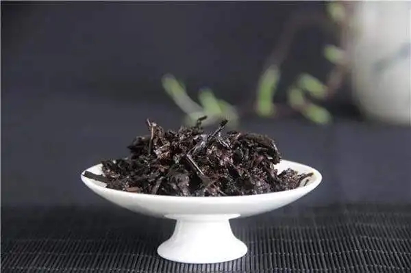 判斷普洱茶是不是好料，只看一個(gè)地方！